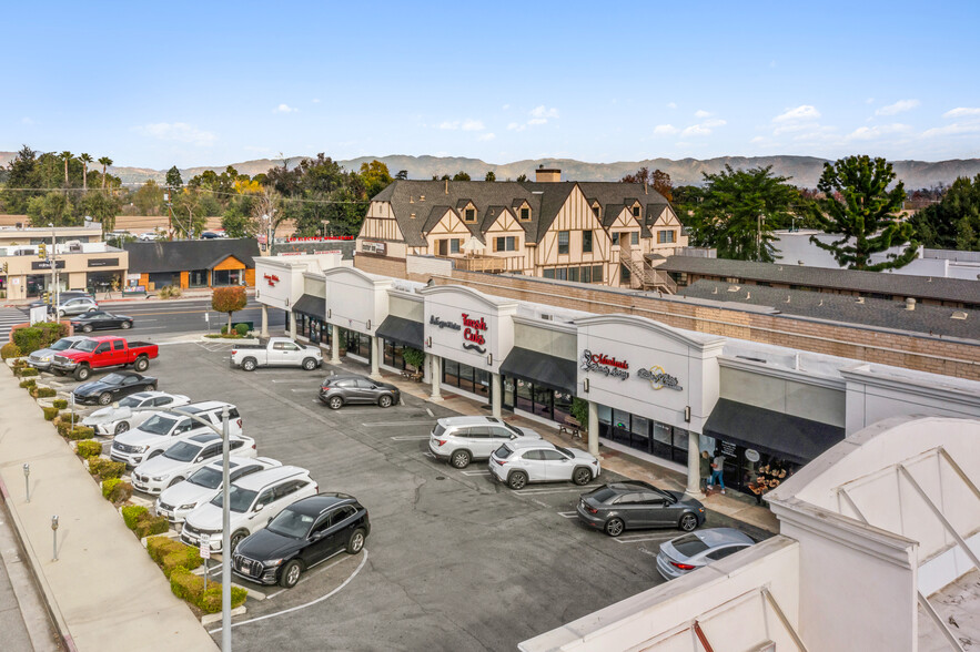 19458 Ventura Blvd, Tarzana, CA for lease - Building Photo - Image 3 of 6