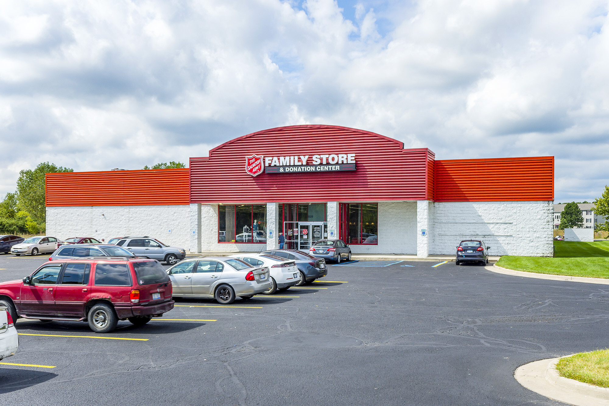 1525 Mall Rd, Monroe, MI for lease Building Photo- Image 1 of 13