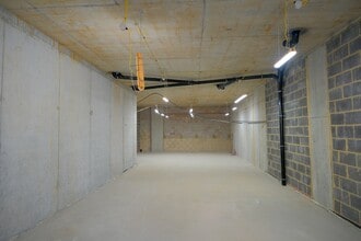 3 Firgrove Rd, Farnborough for lease Building Photo- Image 2 of 6