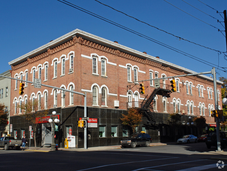 25 E Main St, Lock Haven, PA for sale - Primary Photo - Image 1 of 1