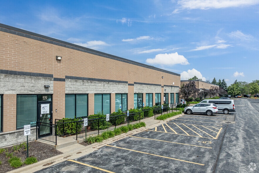 8151 W 183rd St, Tinley Park, IL for lease - Building Photo - Image 3 of 8