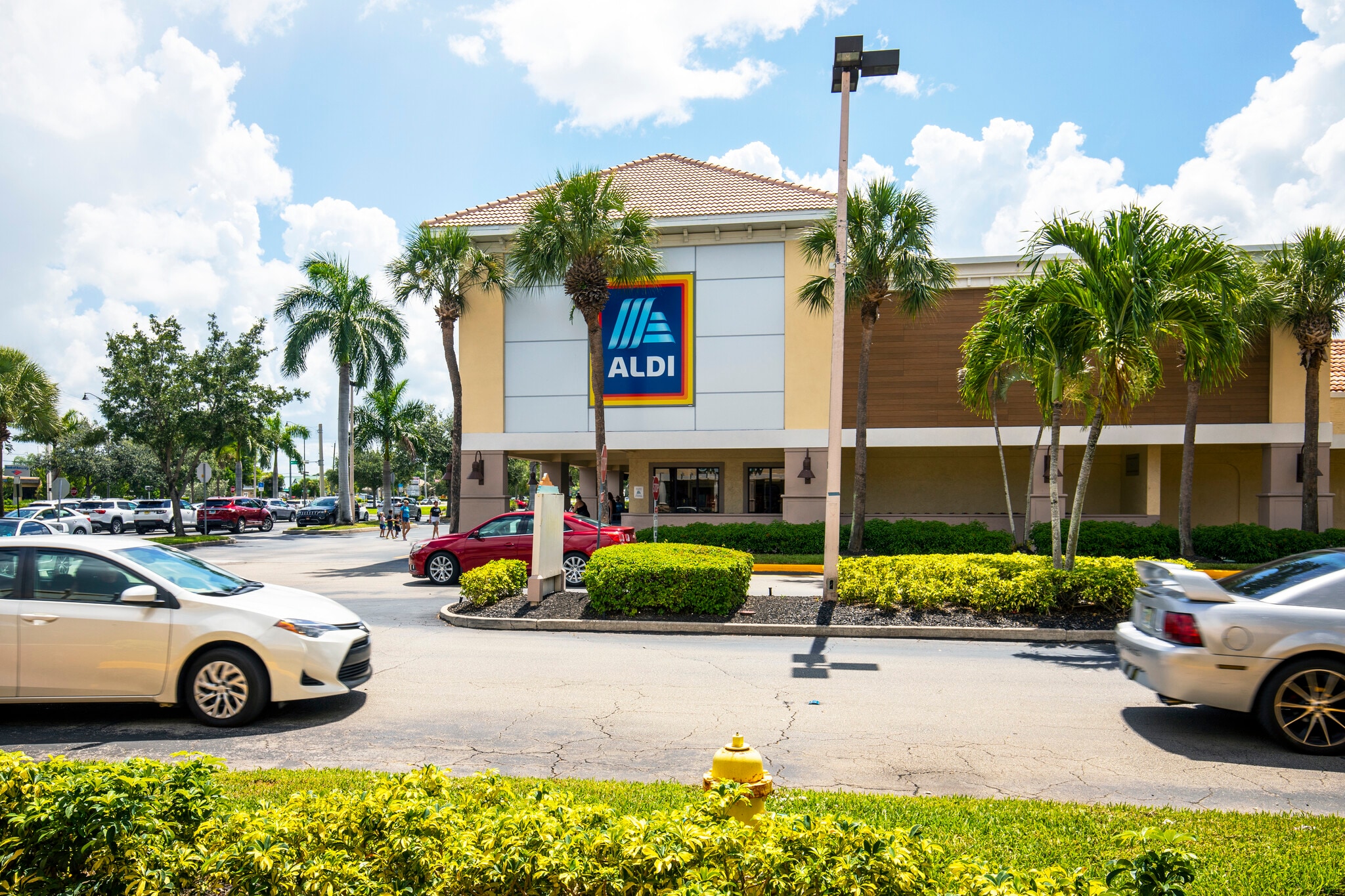 8951 Bonita Beach Rd, Bonita Springs, FL for lease Building Photo- Image 1 of 15