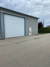 1617 W Evergreen Dr, Appleton, WI for lease Building Photo- Image 1 of 3