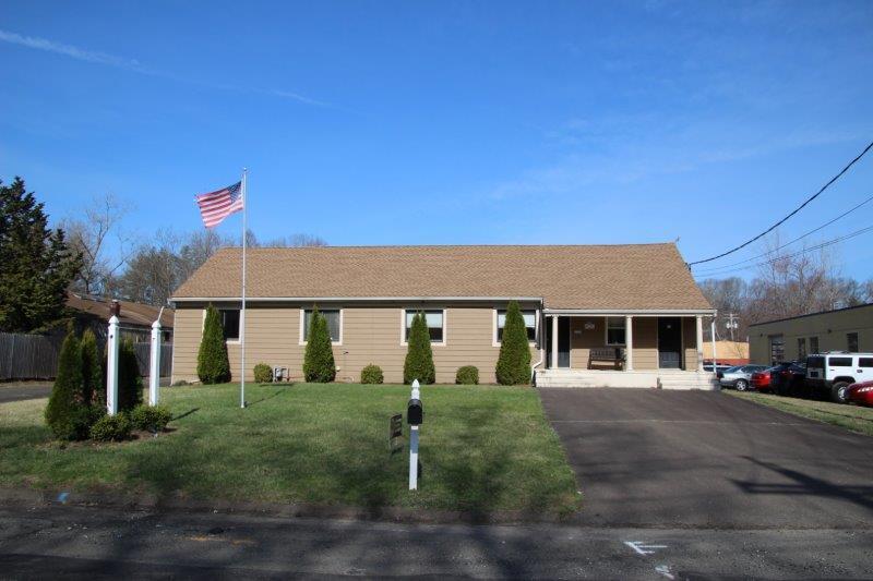 356 Old Maple Rd, North Haven, CT for lease - Building Photo - Image 1 of 7