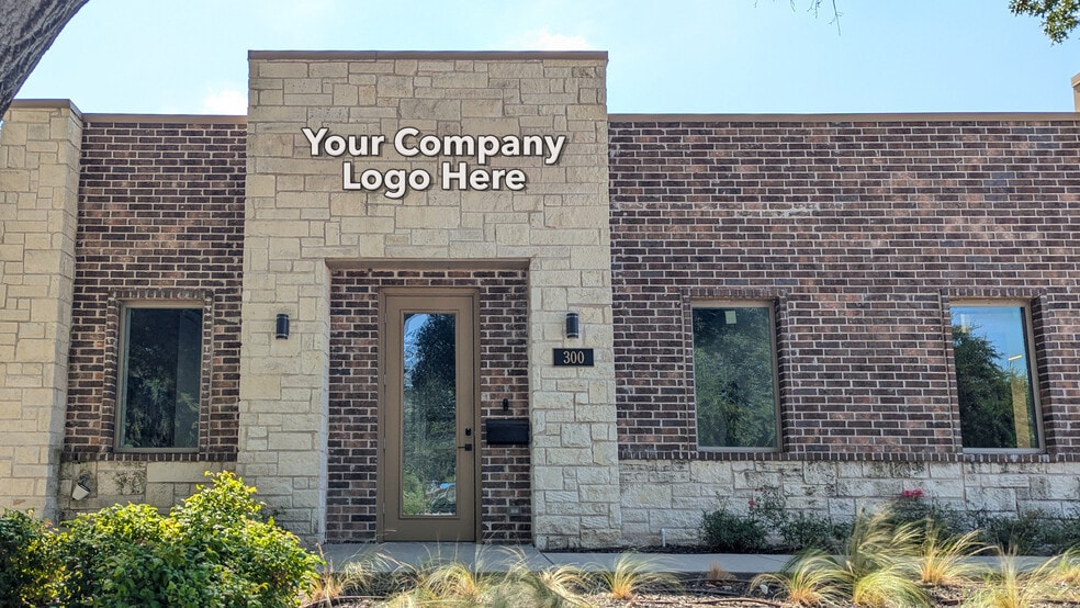 208 S Cottonwood Dr, Richardson, TX for lease - Primary Photo - Image 1 of 10