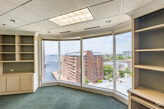 150 Boush St, Norfolk, VA for lease Interior Photo- Image 1 of 13