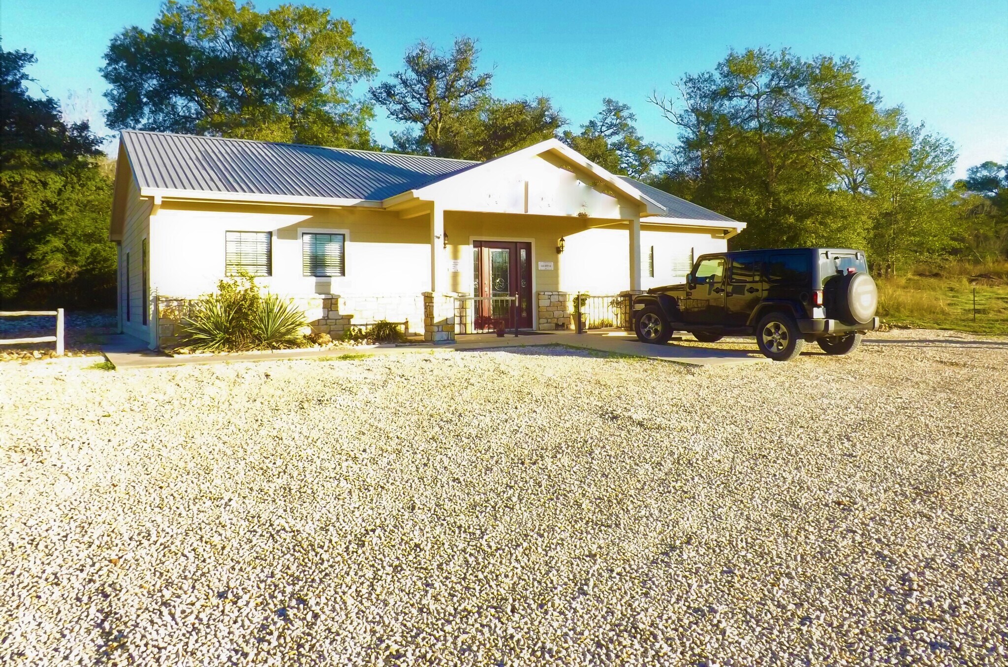 4449 Highway 90, Alleyton, TX for lease Primary Photo- Image 1 of 12