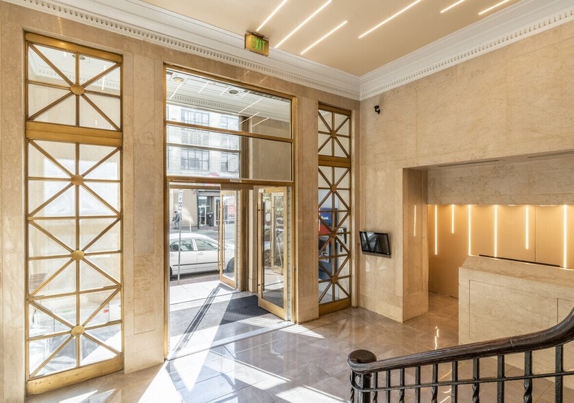 35 Journal Sq, Jersey City, NJ for lease - Building Photo - Image 2 of 19