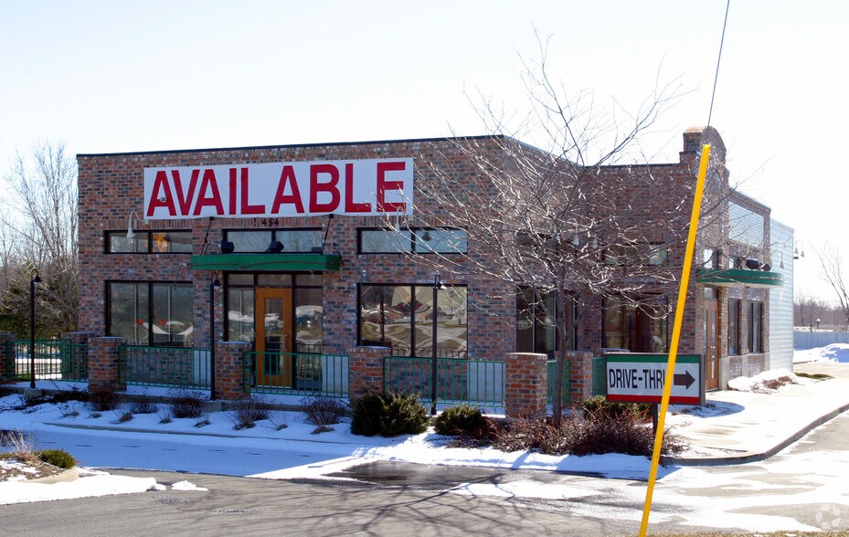 454 68th St SW, Grand Rapids, MI for sale - Primary Photo - Image 1 of 1