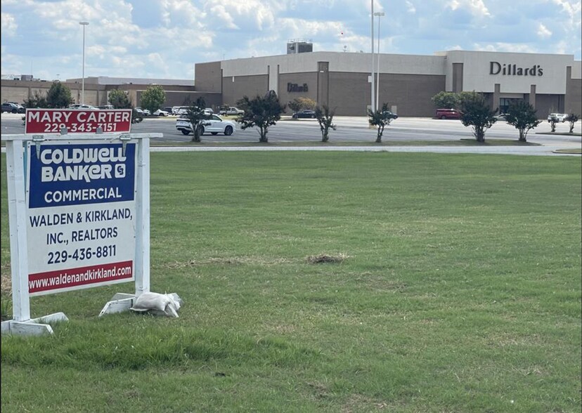 2601 Dawson Rd, Albany, GA for sale - Building Photo - Image 1 of 17