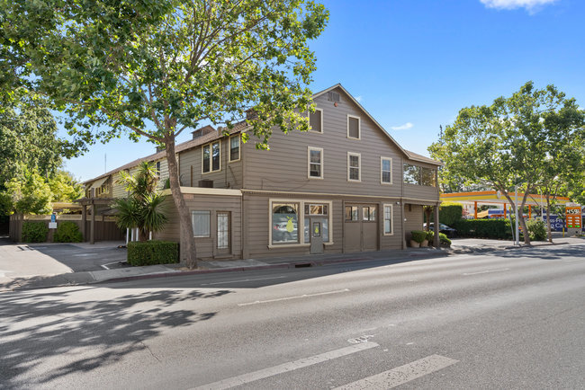 241 El Camino Real, Menlo Park, CA for sale - Building Photo - Image 1 of 92