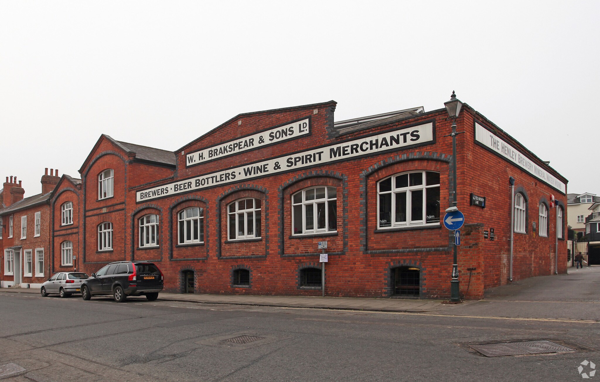 23-26 Old Brewery Ln, Henley On Thames for sale Primary Photo- Image 1 of 1