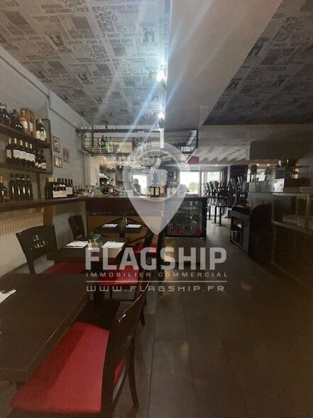 Retail in BOULOGNE BILLANCOURT for sale - Interior Photo - Image 1 of 4