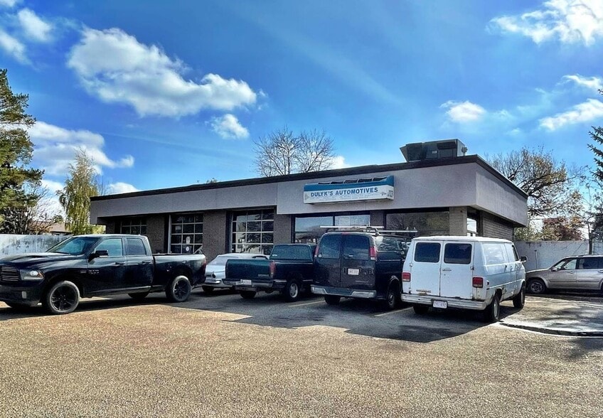 1069 Knottwood Rd E, Edmonton, AB for lease - Building Photo - Image 1 of 2