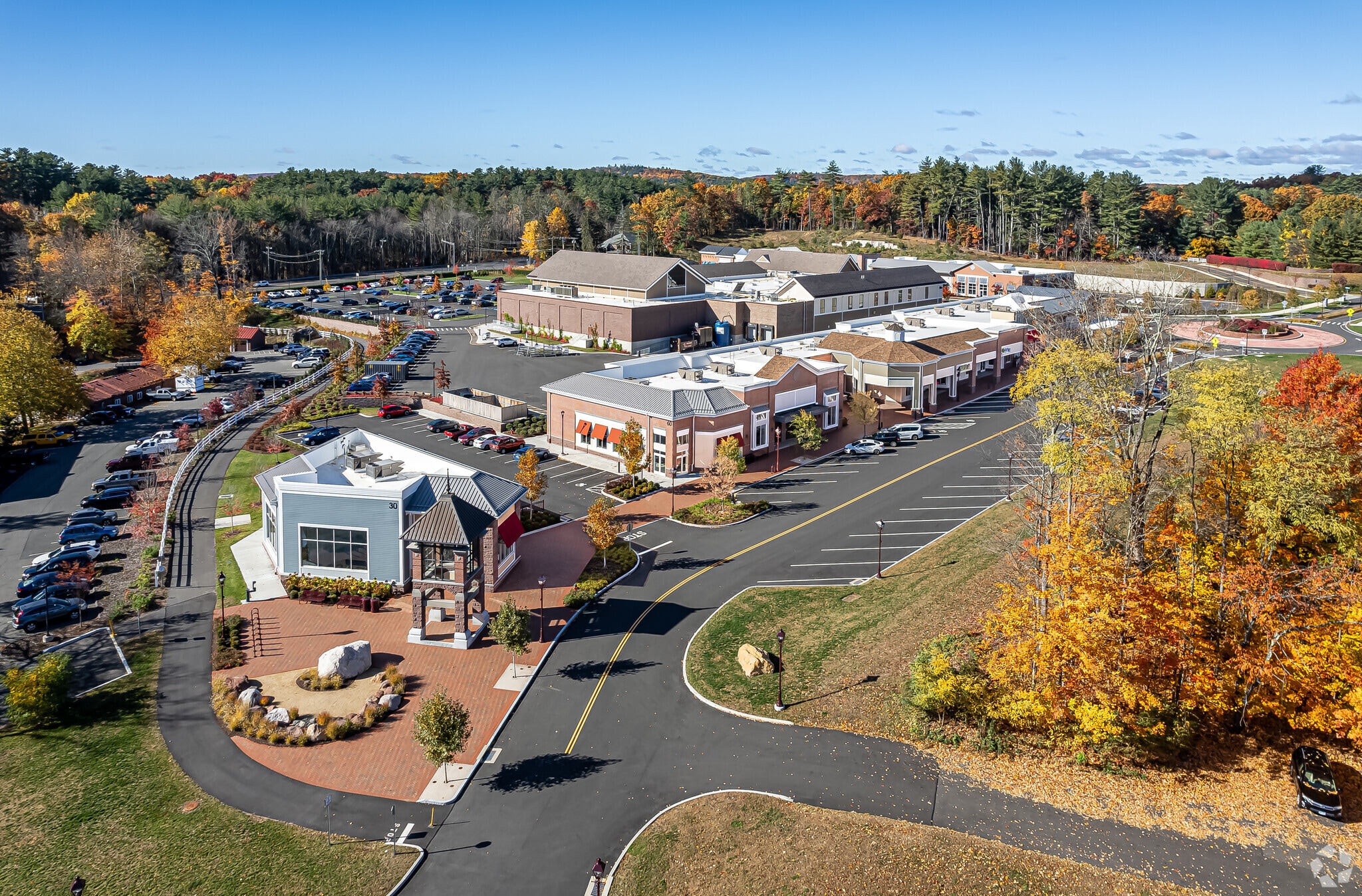 60 Market Street, Avon, CT 06001 Avon Village Center