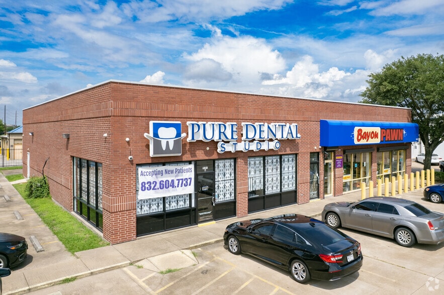 9101 Jones Rd, Houston, TX for lease - Primary Photo - Image 1 of 6
