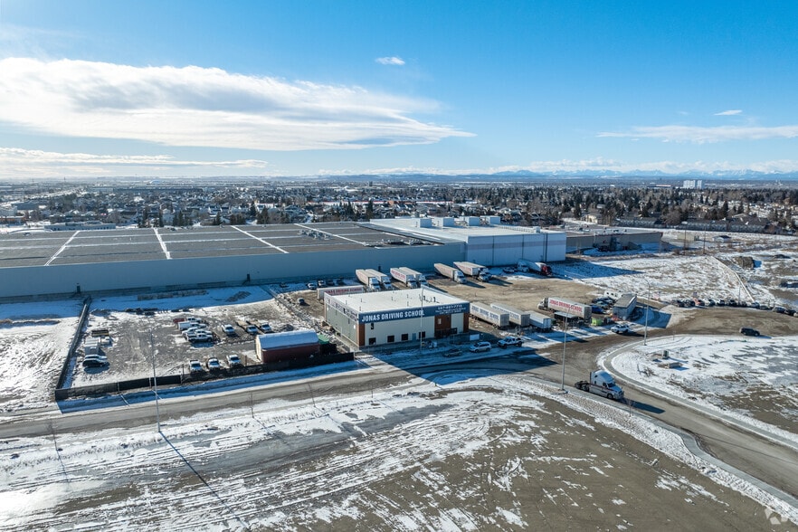 5235 28 Av SE, Calgary, AB for lease - Aerial - Image 3 of 3