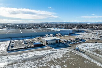 5235 28 Av SE, Calgary, AB - AERIAL  map view