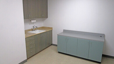 418 B St, Santa Rosa, CA for lease Interior Photo- Image 2 of 7