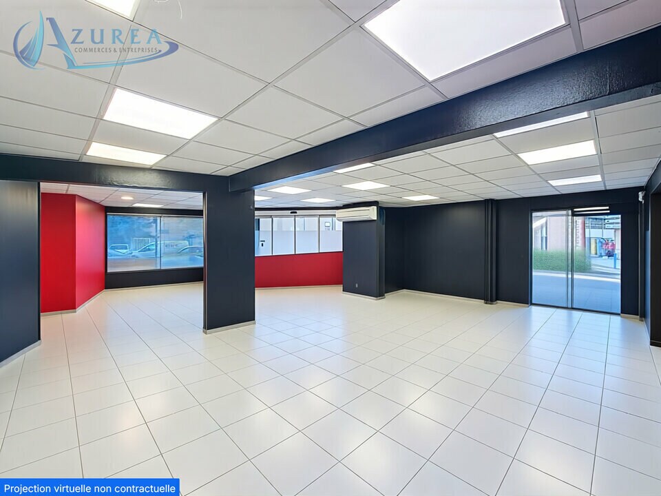 Retail in Nice for lease Interior Photo- Image 1 of 7