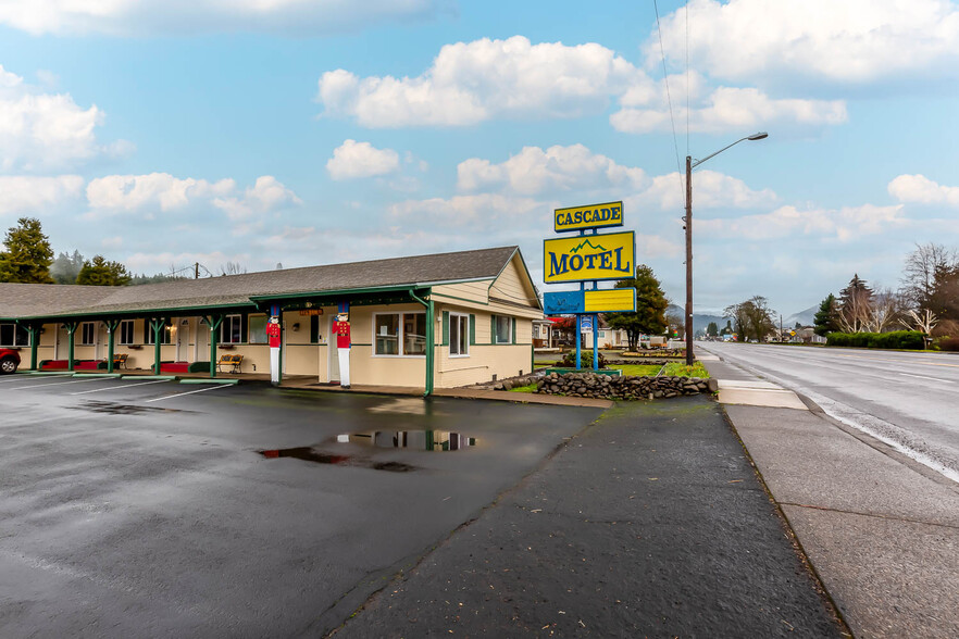 Cascade Motel & Self Storage portfolio of 2 properties for sale on LoopNet.com - Building Photo - Image 1 of 50