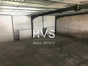 Industrial in Éguilles for lease Interior Photo- Image 2 of 2