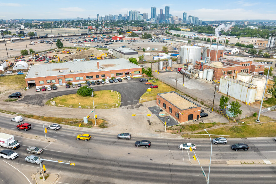 2225 15th St SE, Calgary, AB for sale - Aerial - Image 2 of 39