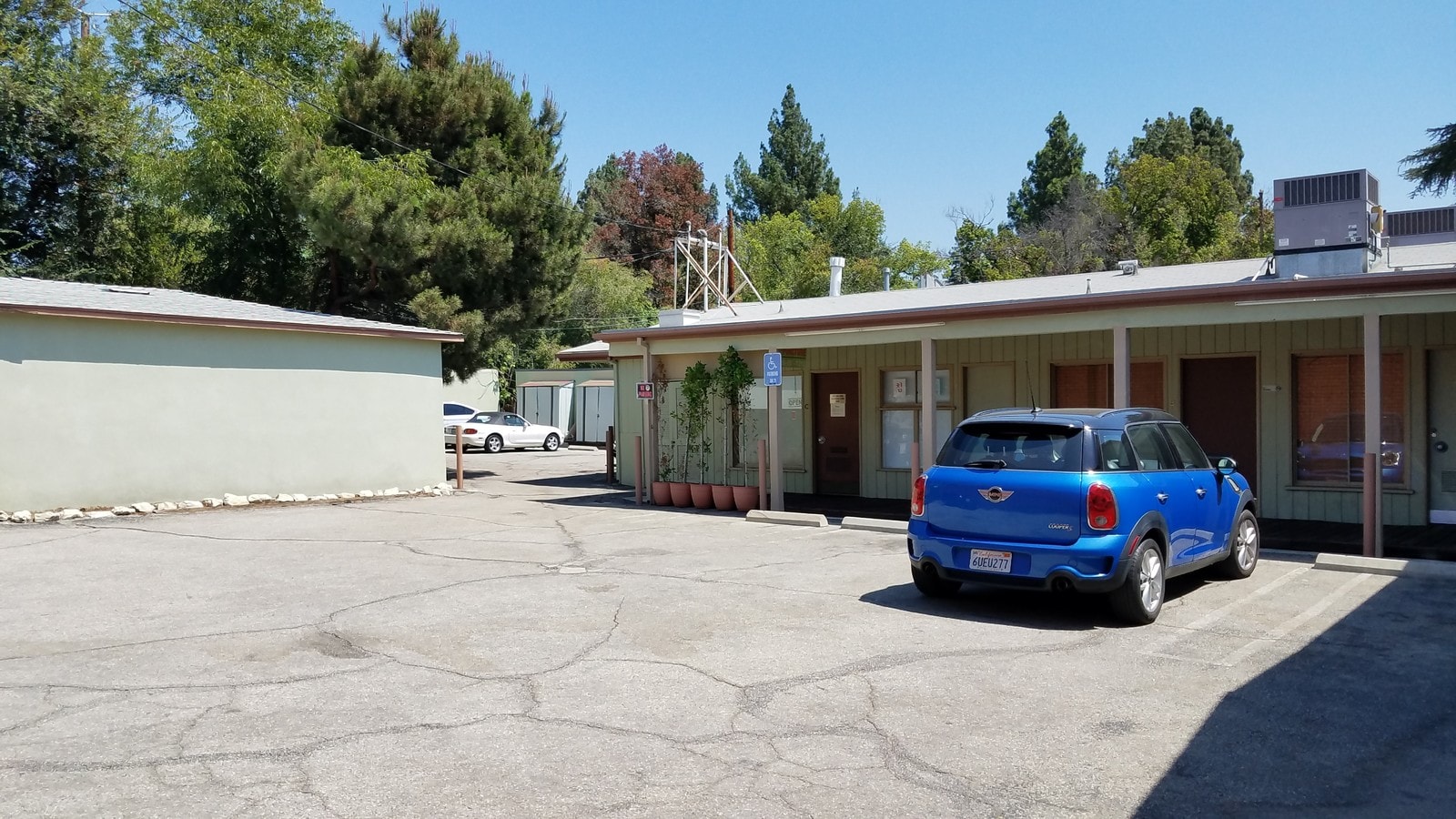 1411 W Olive Ave, Burbank, CA 91506