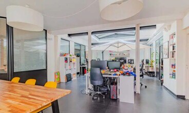 13 Rue Richard Lenoir, Paris for lease Interior Photo- Image 1 of 7