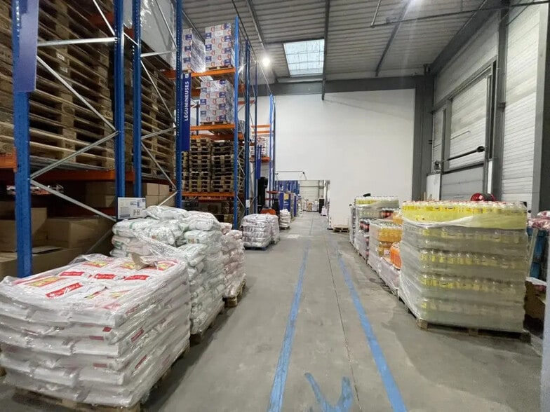 Industrial in Gennevilliers for lease - Building Photo - Image 3 of 30