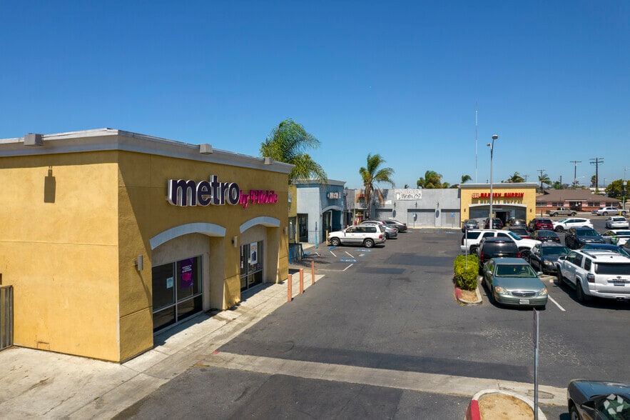 1690-1722 Euclid Ave, San Diego, CA for lease - Primary Photo - Image 1 of 5