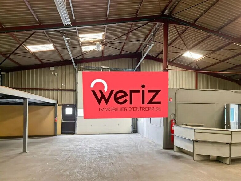 Industrial in Marignane for sale - Interior Photo - Image 1 of 11