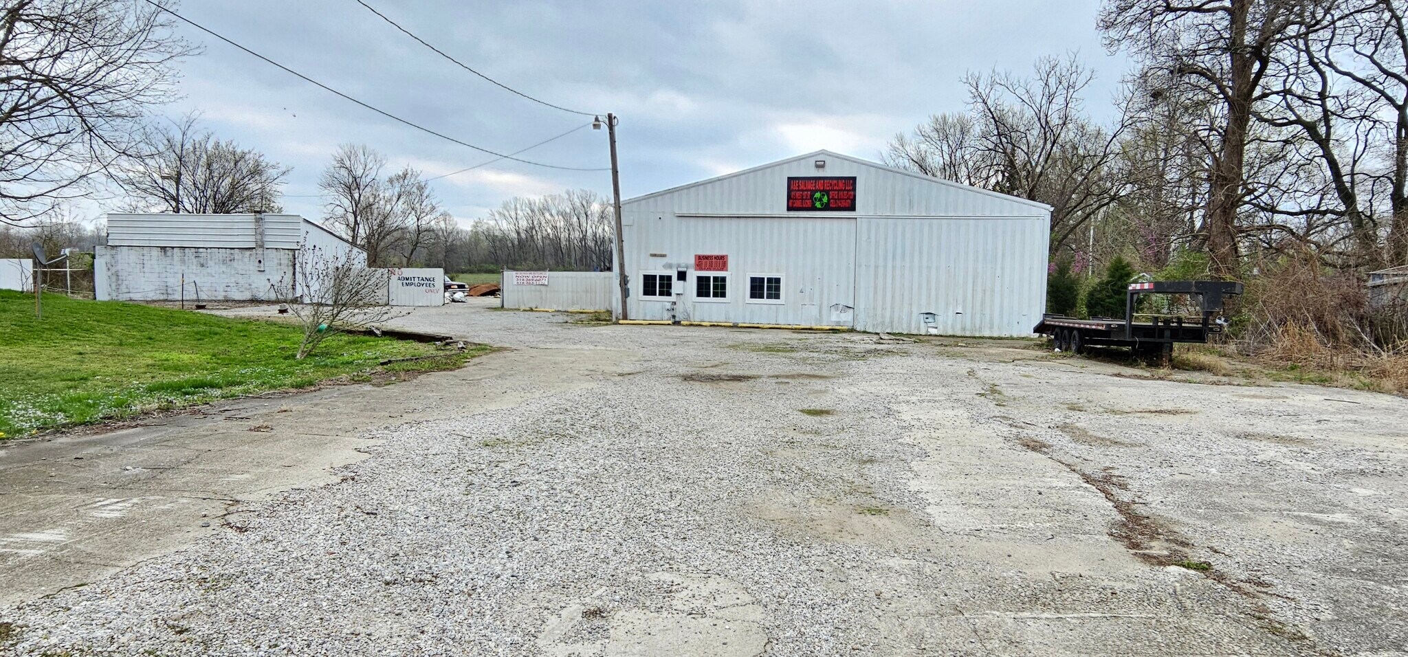 415 W 1st St, Mount Carmel, IL for sale Building Photo- Image 1 of 1