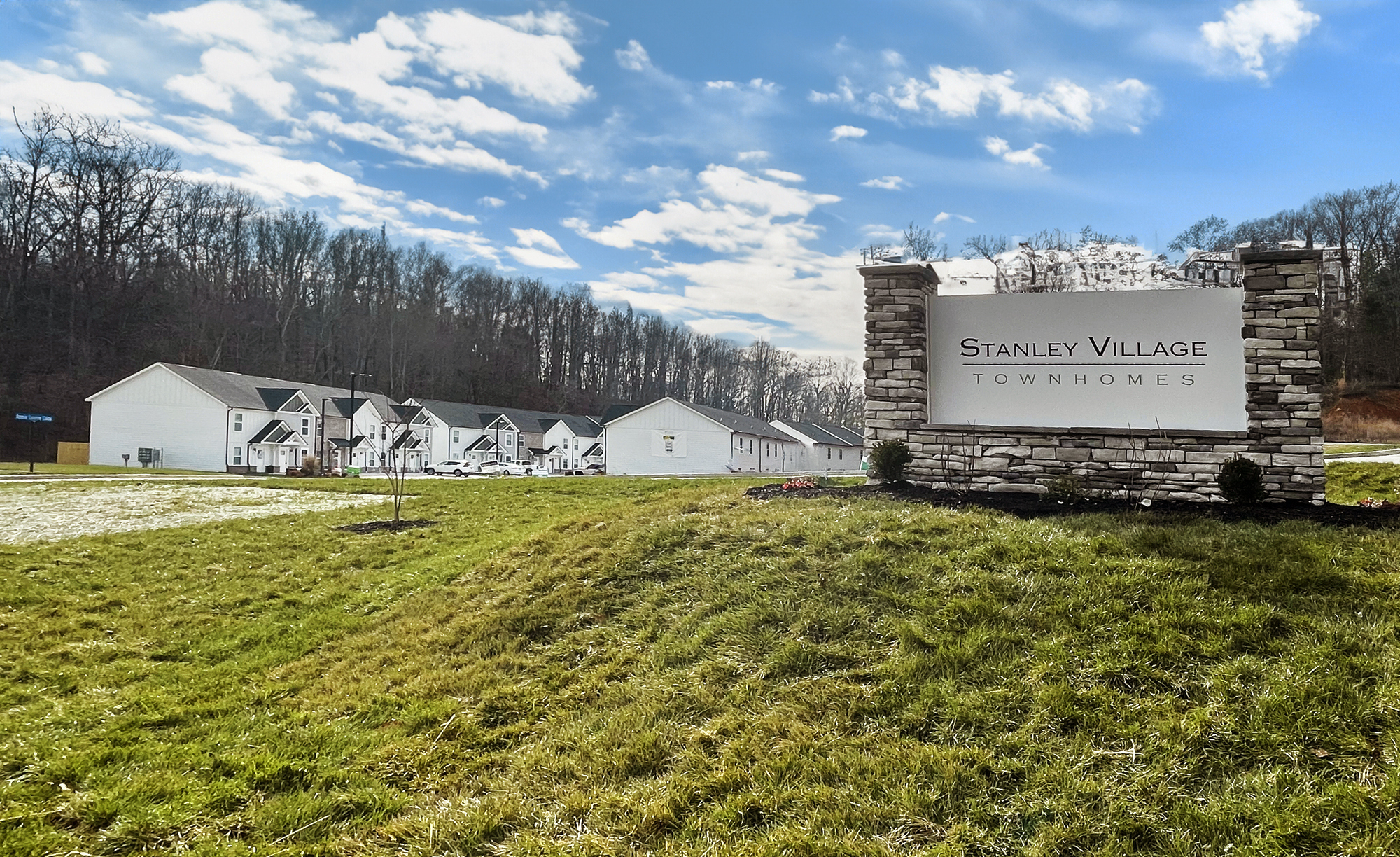 100 Henry Dr, Burns, TN for sale Building Photo- Image 1 of 46