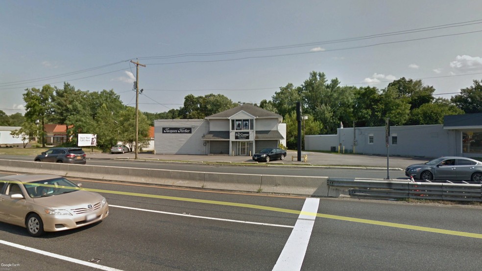 474 Route 38 E, Maple Shade, NJ for sale - Building Photo - Image 1 of 1