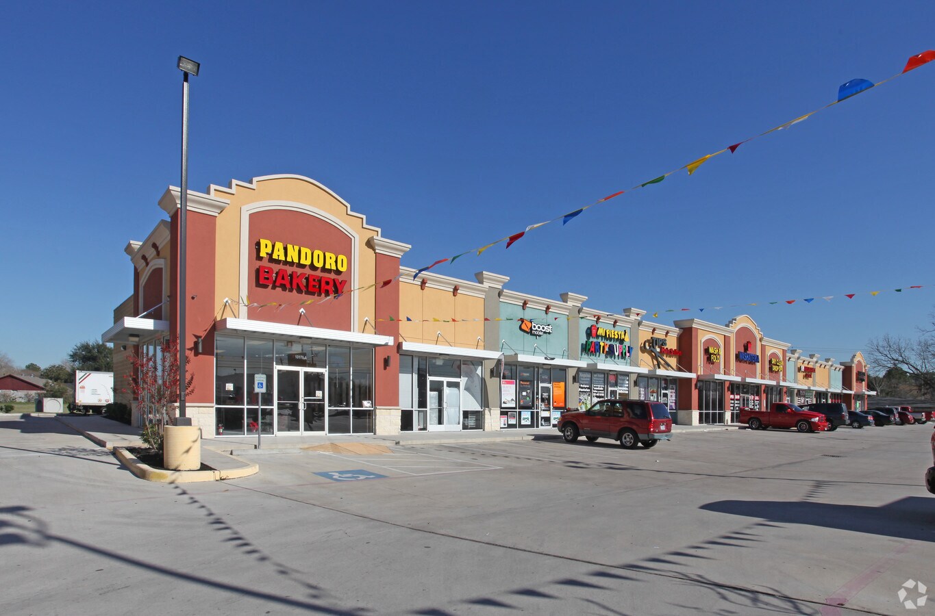 1017610186 Veterans Memorial Dr, Houston, TX 77038