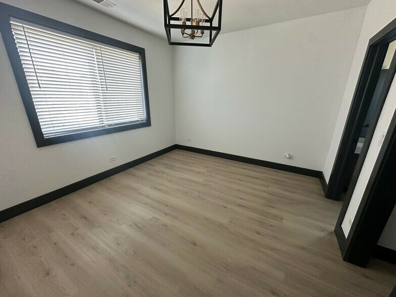 6500-6508 S Ingleside Ave, Chicago, IL for sale - Interior Photo - Image 3 of 7