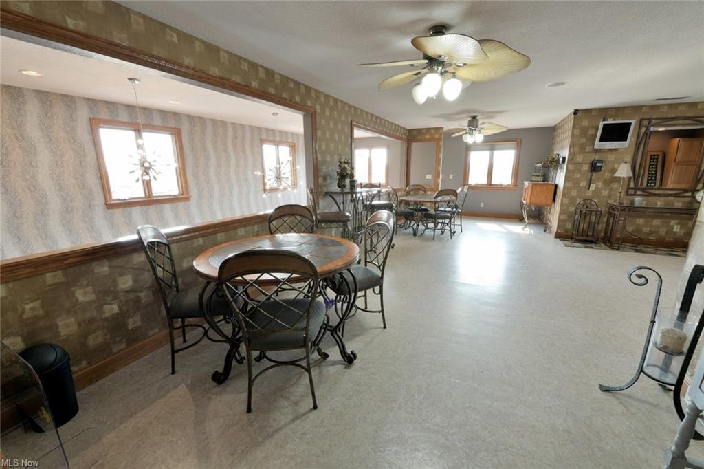 1101 Colony Dr, Zanesville, OH 43701