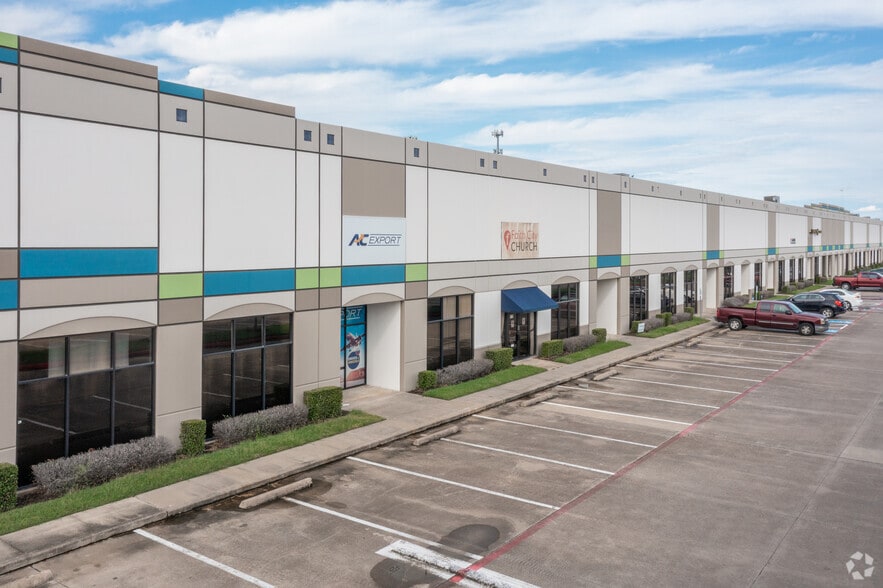 1718 N Fry Rd, Houston, TX for lease - Primary Photo - Image 1 of 4