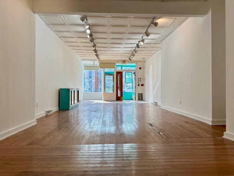 1015 E Carson St, Pittsburgh, PA for sale - Building Photo - Image 2 of 14