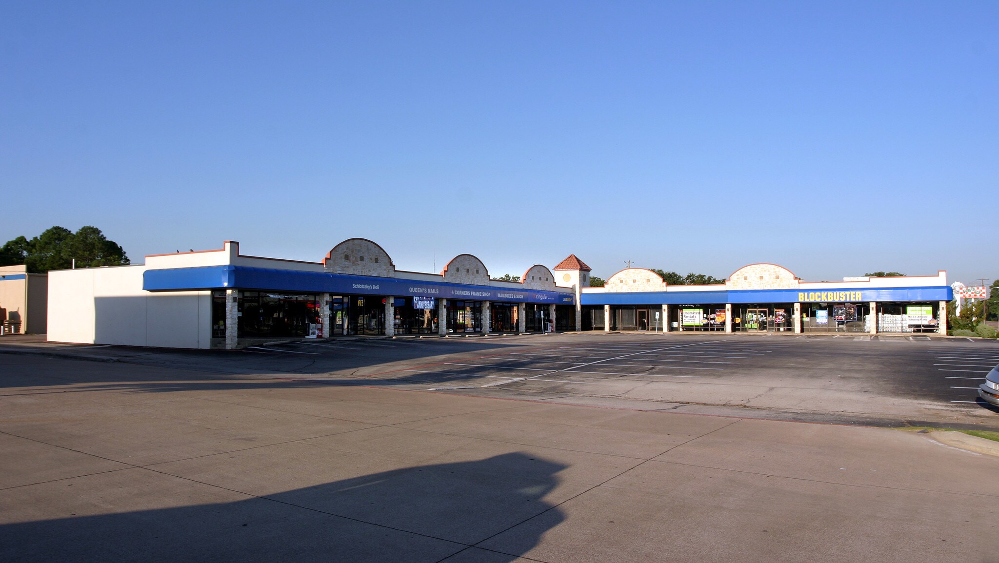 2504 W Park Row Dr, Pantego, TX for sale Primary Photo- Image 1 of 1