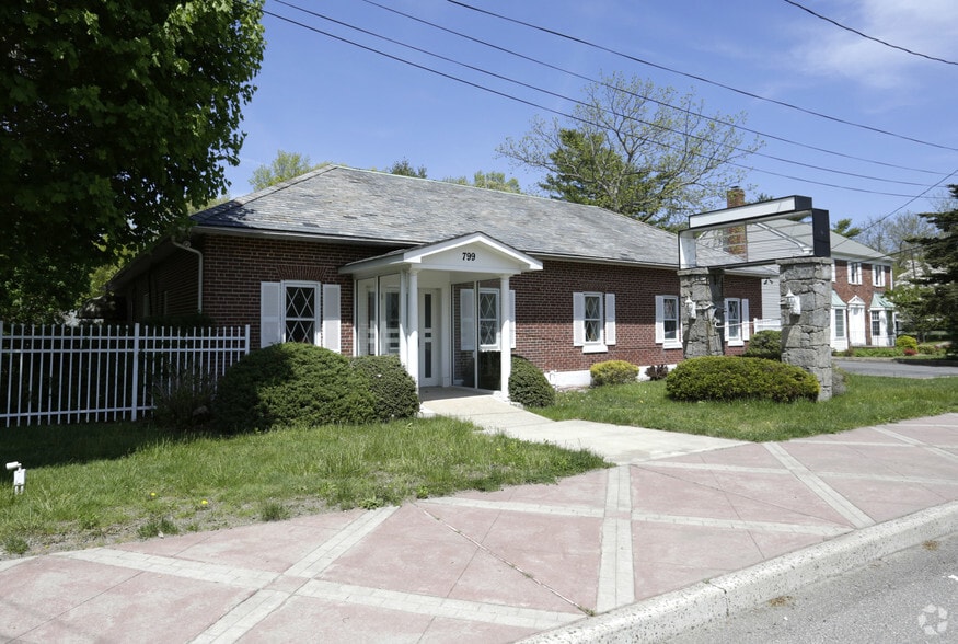 799 Rt-25a, Rocky Point, NY for sale - Primary Photo - Image 1 of 1