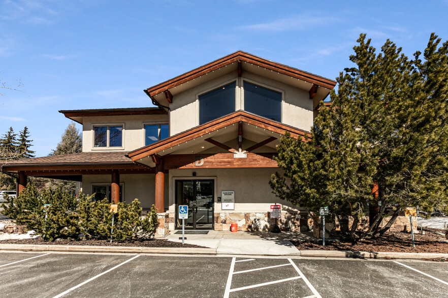 2200 Park Ave, Park City, UT for lease - Building Photo - Image 2 of 6