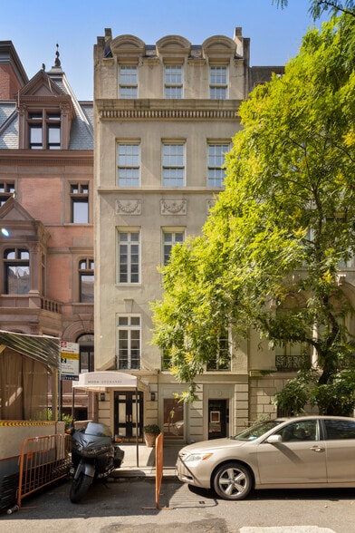 24 E 64th St, New York, NY for lease - Primary Photo - Image 1 of 2