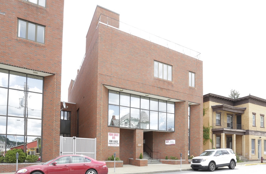 57 S 9th St, Indiana, PA for lease - Building Photo - Image 2 of 2