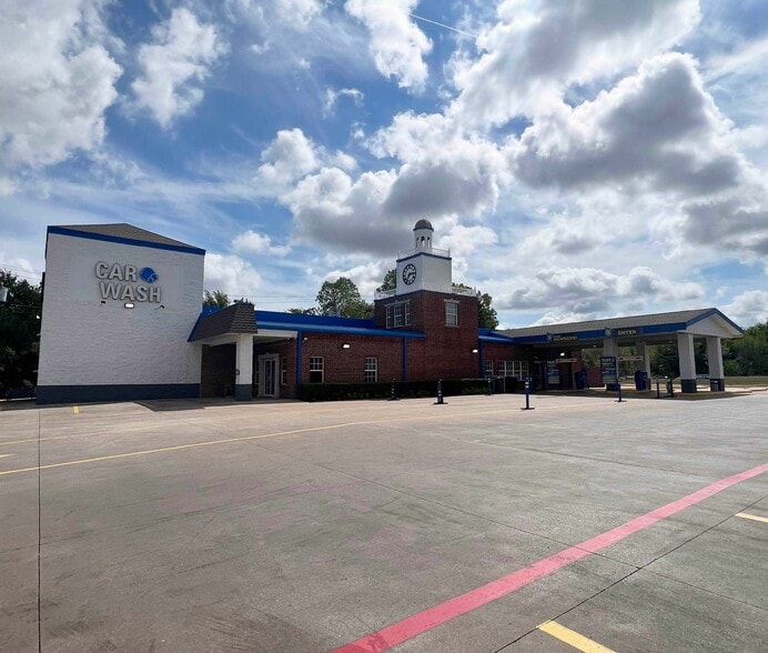 204 E Belt Line Rd, Cedar Hill, TX for sale - Building Photo - Image 1 of 2