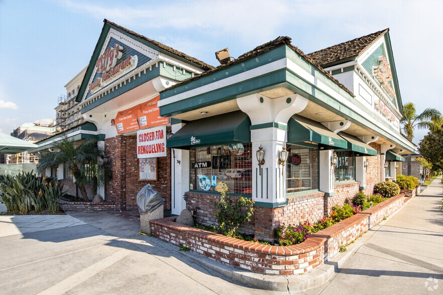 1060 W Katella Ave, Anaheim, CA for sale - Building Photo - Image 1 of 1