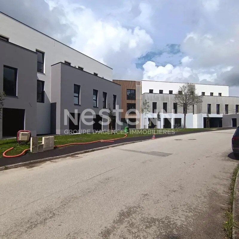 Office in Vannes for sale Building Photo- Image 1 of 5