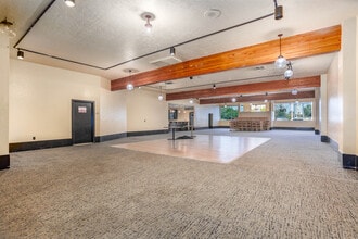 2107 W 4th Ave, Kennewick, WA for lease Interior Photo- Image 2 of 23