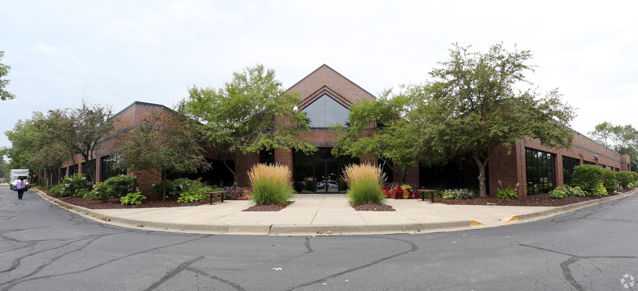 16650 W Bluemound Rd, Brookfield, WI 53005 Bluemound Crossings